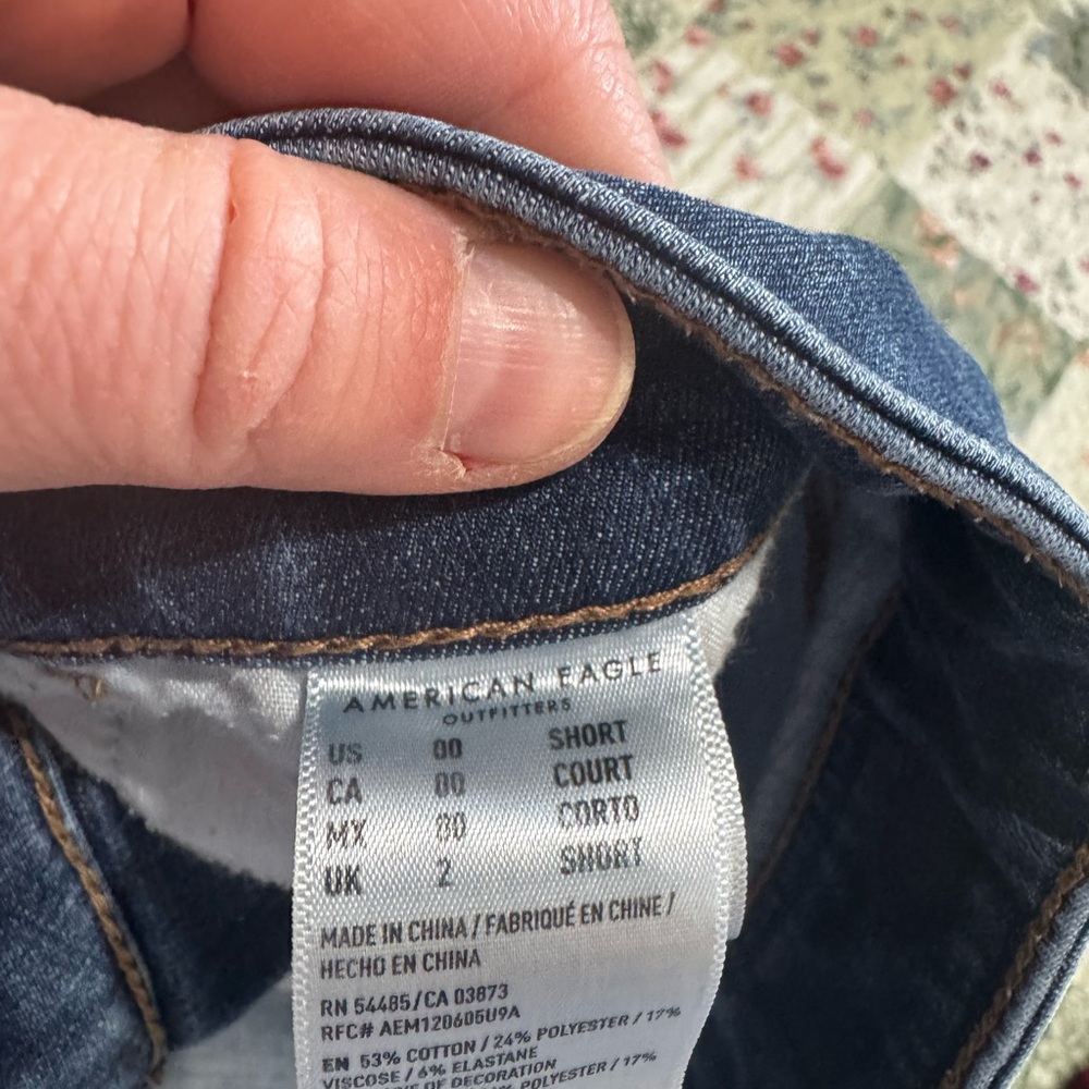 Distressed Blue Jeans - Picture 3 of 4